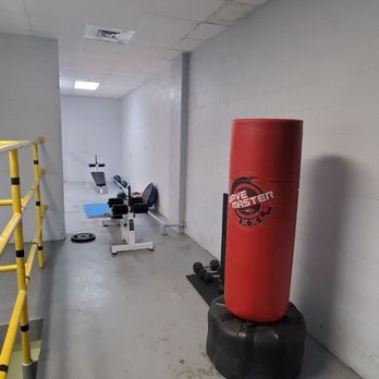Coleman Gymnasium - Gyms Near Me - Columbia, South Carolina