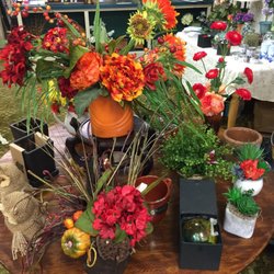 Okmulgee Blossom Shop - Nice decor