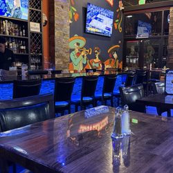 Tato's Mexican Grill & Cantina - Bar area