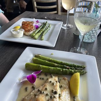 Steve's Steakhouse - Fresh sea bass, and swordfish steak. Perfect. - Steakhouses Near Me - Avalon, California