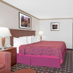 Days Inn by Wyndham Colorado City - Guest room