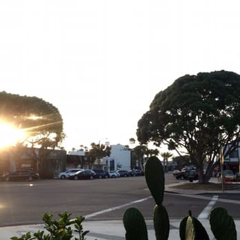 Riviera Village - Shopping Centers Near Me - Redondo Beach, California