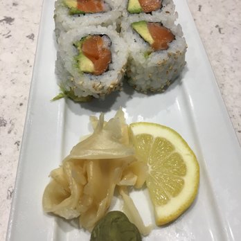 Puka's - Salmon Avocado roll - Bars Near Me - Honolulu, Hawaii