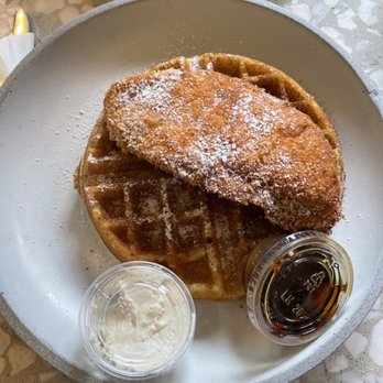 Interstellar - Chicken & Waffles - Coffee & Tea Near Me - Santa Monica, California