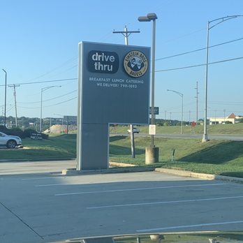 Einstein Bros. Bagels - Street sign - Breakfast & Brunch Near Me - Springfield, Missouri