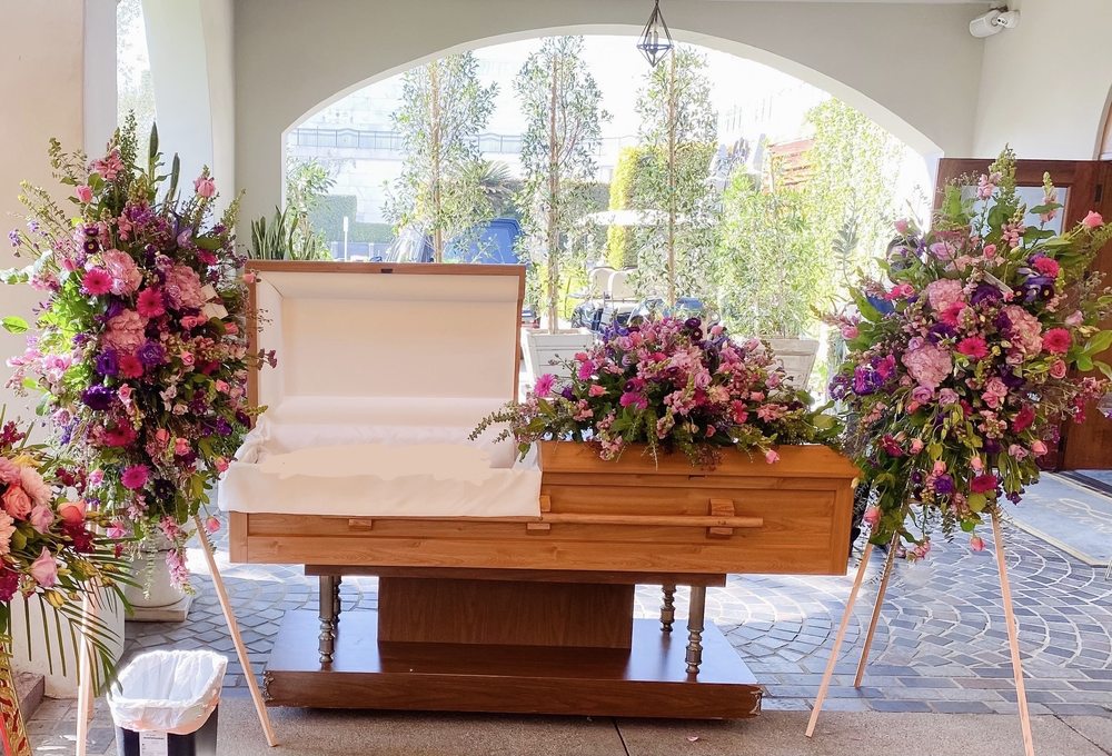 LA FUNERAL FLOWERS 73 Photos & 41 Reviews Florists 1436 S La
