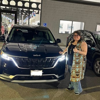 South Shore Kia - Driving away with my new Kia same day thanks to Alex - Car Dealers Near Me - Copiague, New York