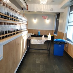 Gong Cha - Inside pickup area