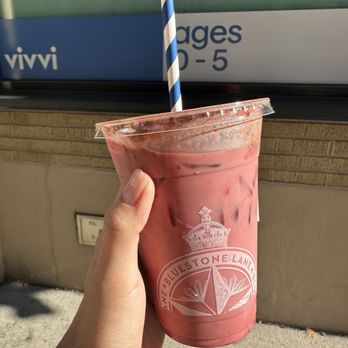 Bluestone Lane DUMBO Café - Beet Latte - Coffee & Tea Near Me - Brooklyn, New York