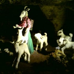 Sandstein & Märchenhöhle - Märchen Wolf u. 7 Geisslein.