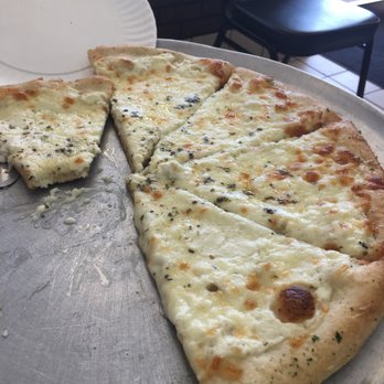 A Touch of Basil - Pizza Near Me - St. Cloud, Florida