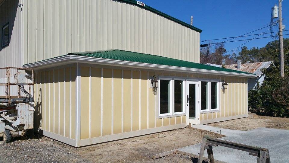 Slide of Extreme Seamless Gutters