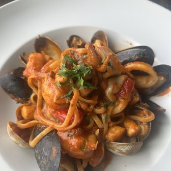 The Sunset Restaurant - Seafood linguine - New American Near Me - Malibu, California The Sunset Restaurant - Seafood linguine - New American Near Me - Malibu, California