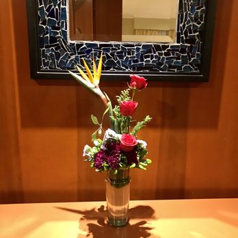 Valentin Imperial Maya - Fresh cut flowers. Imperial suite - Hotels Near Me - Playa del Carmen, ROO