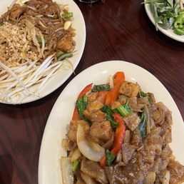 Pad Thai Noodles and pad Drunken Noodles Pad Thai Noodles and pad Drunken Noodles