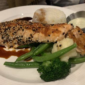 Cala Luna - Salmon - Italian Near Me - Mineola, New York