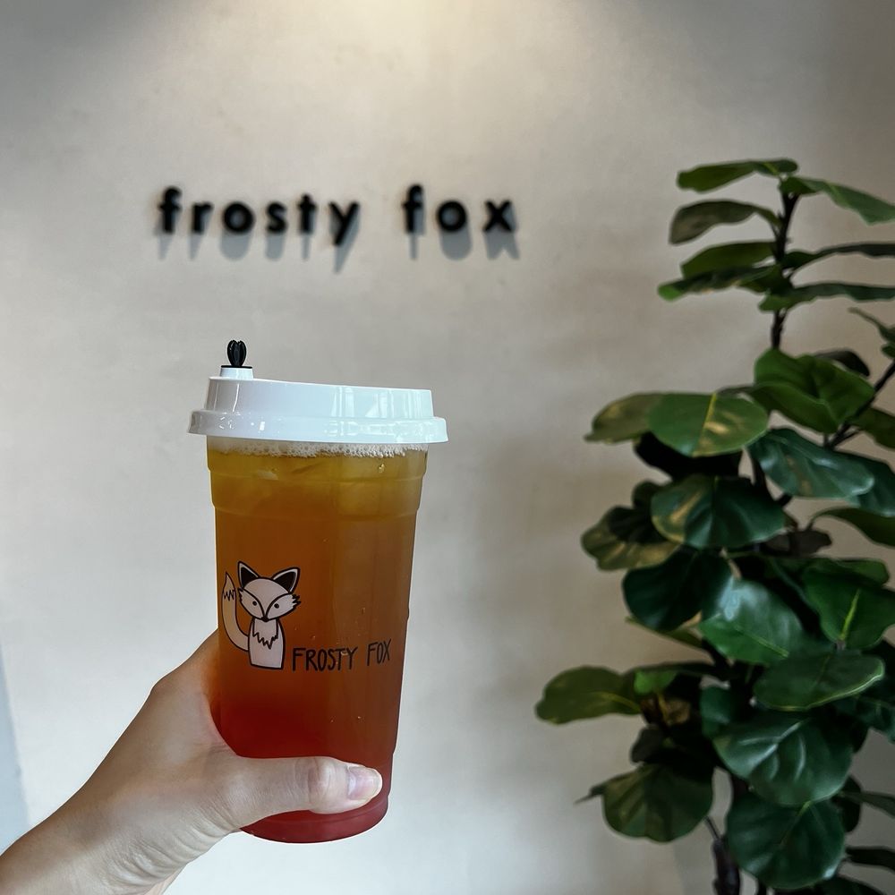 Frosty Fox - Strawberry green tea with strawberry boba - Desserts Near Me - Austin, Texas Frosty Fox - Strawberry green tea with strawberry boba - Desserts Near Me - Austin, Texas