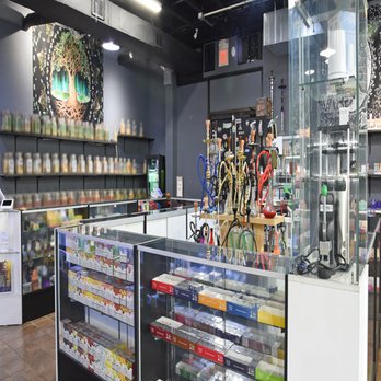 SMOKEVILLE SMOKESHOP - Updated May 2026 - 10 Photos - 699 W Main St,  Hendersonville, Tennessee - Vape Shops - Phone Number
