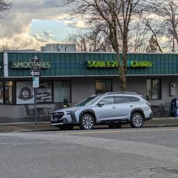 Squeeze and Grind - Storefront