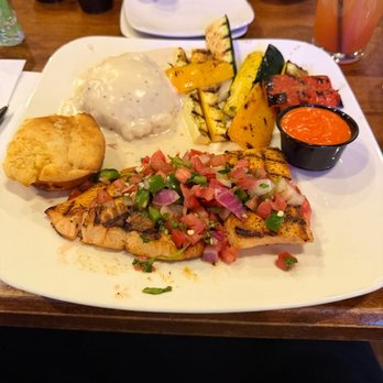 Kelly's at the Village - American Near Me - Allen, Texas
