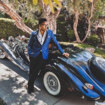 Bo-D TUXEDO: Mobile Rentals - Thank you Bo-D for making the blue paisley possible! Plus the athletic for pants were amazing - Clothing Rental Near Me