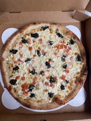 Jonuzi's Pizza by null