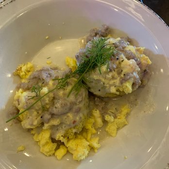 The Oakmont - Biscuits and gravy - American Near Me - Indianapolis, Indiana The Oakmont - Biscuits and gravy - American Near Me - Indianapolis, Indiana