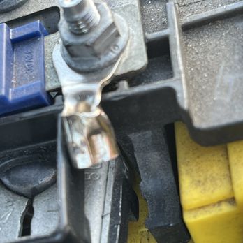 Tri Audio Sound - Shitty power crimp that came off - Car Stereo Installation Near Me - San Mateo, California