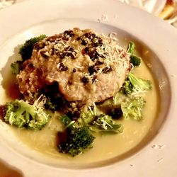 Vino's Ristorante and R.G. Books Lounge - Veal Marsala with steamed broccoli