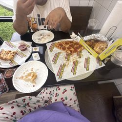 Hungry Howie's Pizza & Subs