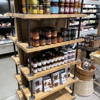 Heatherlea Farm Shoppe - Cafes Near Me - Caledon, Ontario