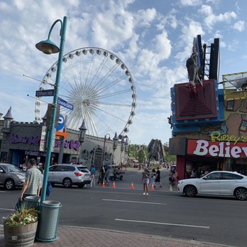 Clifton Hill Niagara Falls - Amusement Parks Near Me - Niagara Falls, Ontario
