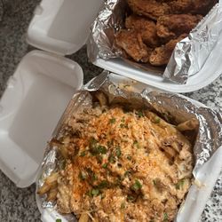 Chicken Scratch - Crab fries & mango hanenero wings