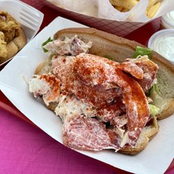 One Happy Clam Food Truck - Lobster roll with mayo