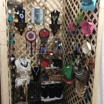 Locally Crafted Market - Beautiful handmade items - Arts & Crafts Near Me - Dahlonega, Georgia