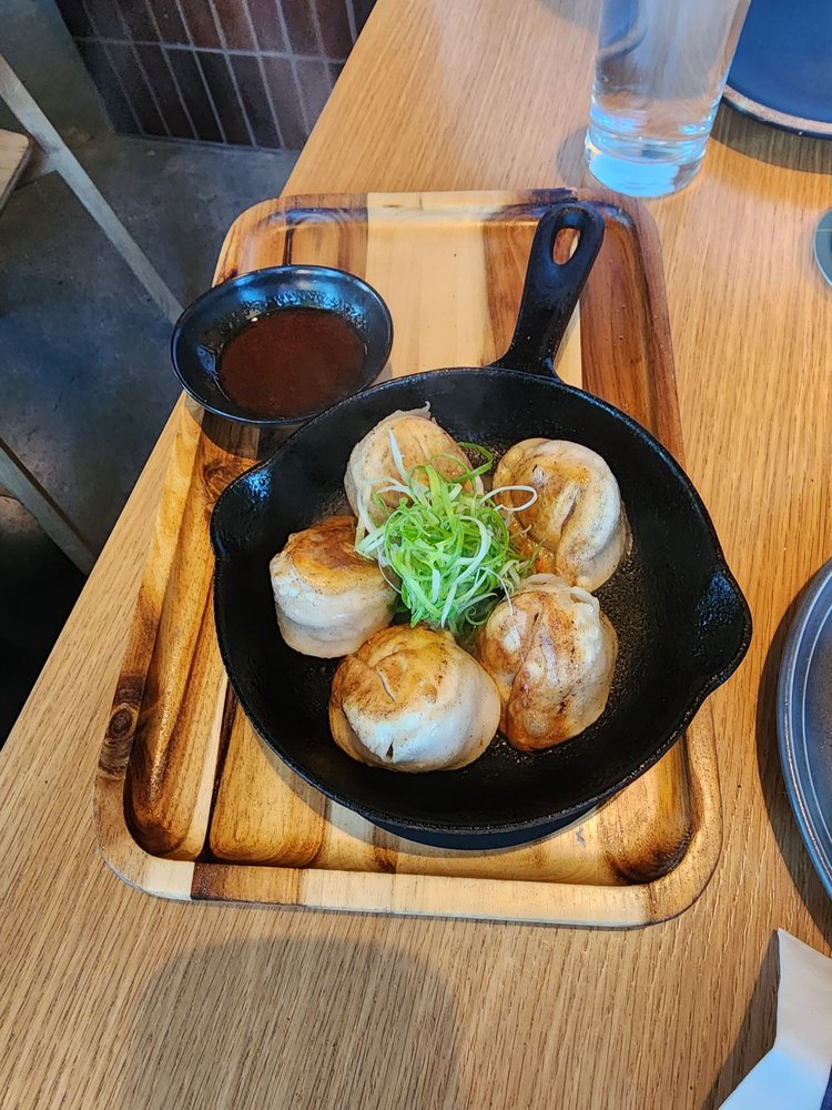 Tonchin LA
