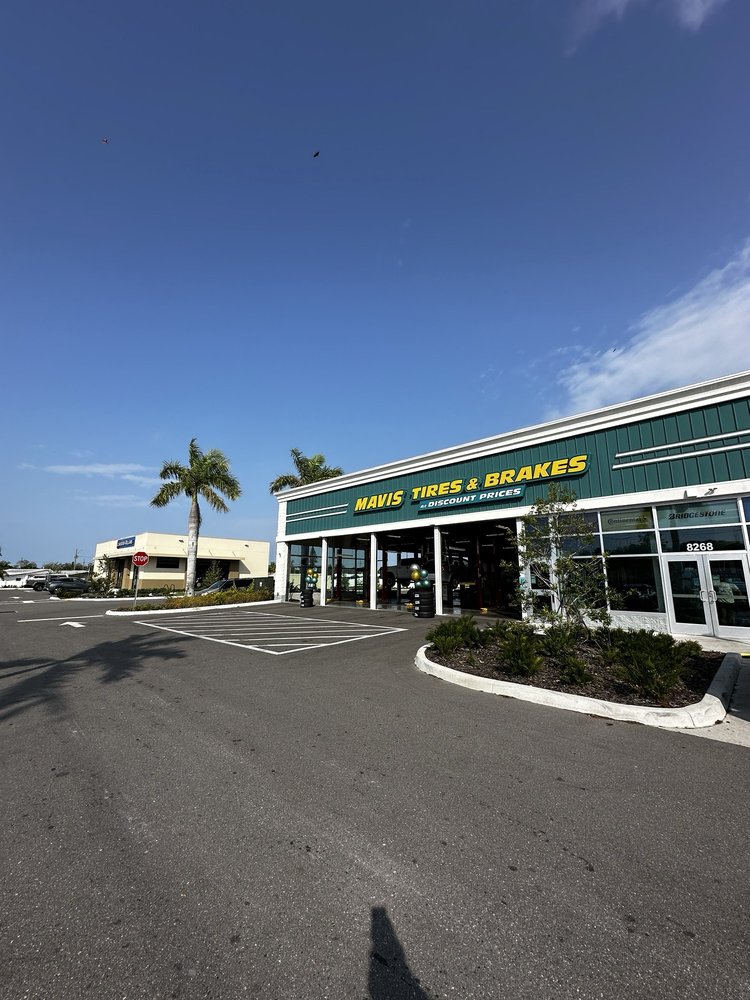 MAVIS TIRES & BRAKES Updated September 2024 23 Reviews 8268 US