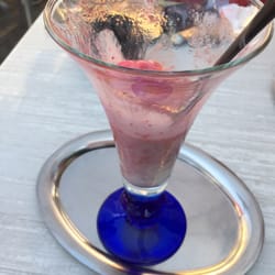 Eiscafe Carlo - Fruchtbecher