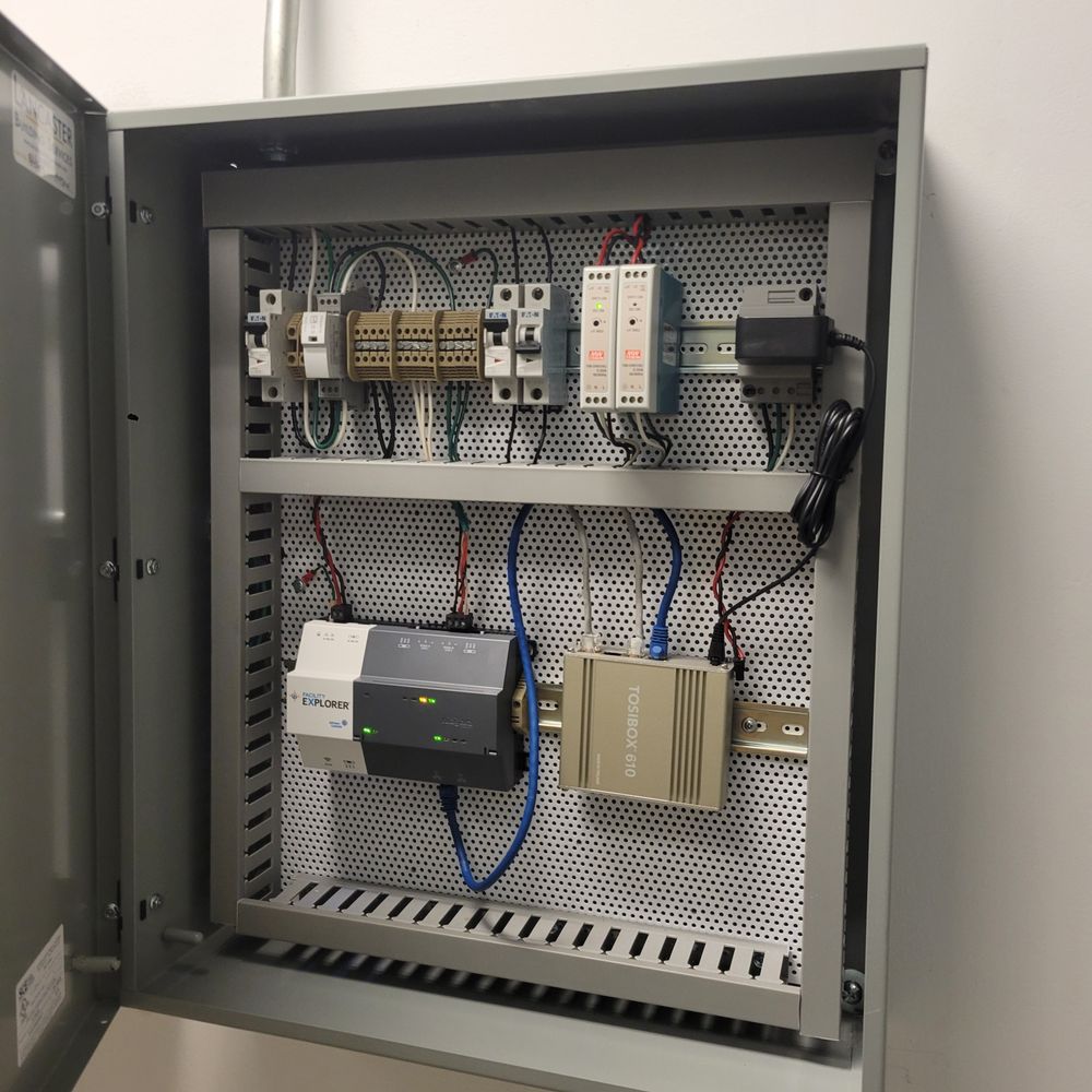 Slide of Solderich Services