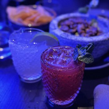 La Popular - Regular Margarita & Watermelon Margarita IG: @ammysalamii - Mexican Near Me - Porter Ranch, California La Popular - Regular Margarita & Watermelon Margarita IG: @ammysalamii - Mexican Near Me - Porter Ranch, California