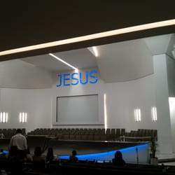 Igreja Evangélica Assembléia de Deus - Aguardando o início do culto de ano novo!