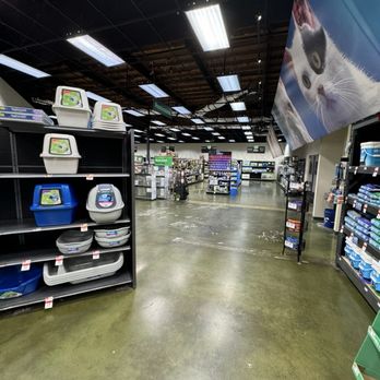 Pet Supplies Plus Clovis - Pet Stores Near Me - Clovis, California