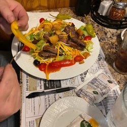 Guidos Pizza and Catering - Steak Salad, yummy!