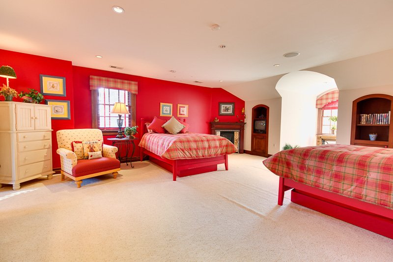 Stonewall Farm - equestrian in Versailles, KY