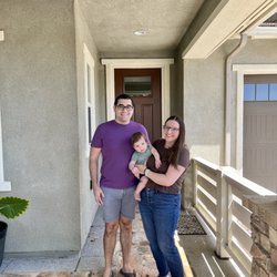 Rosa Elena Ortiz - Keller Williams Realty - Helped this beautiful family purchase a beautiful home in Chino.