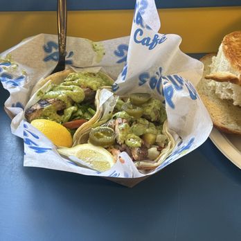 Splash Cafe - Fish taco - American Near Me - Pismo Beach, California