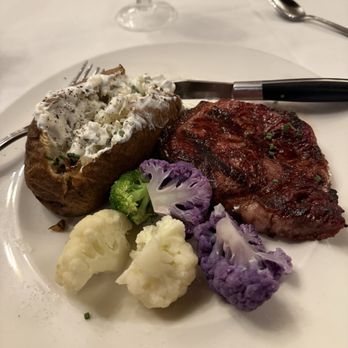 Hy's Steak House - Steakhouses Near Me - Honolulu, Hawaii