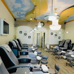 Cosmo Nail Bar