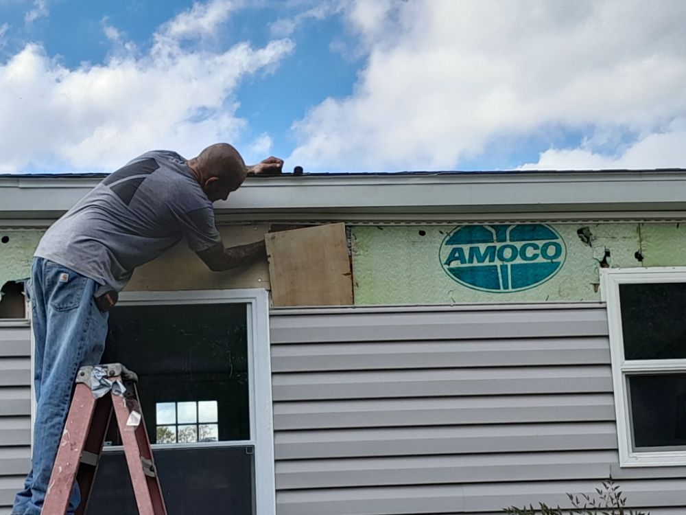 Slide of Williams Roofing And Siding