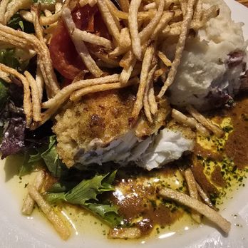 Glacier BrewHouse - Halibut- split in half with my wife - American Near Me - Anchorage, Alaska